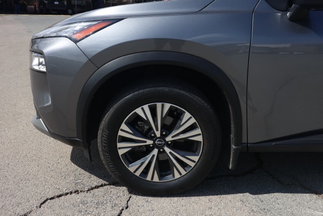 2023 Nissan Rogue SV photo 9