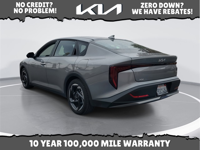 2025 Kia K4 EX photo 2