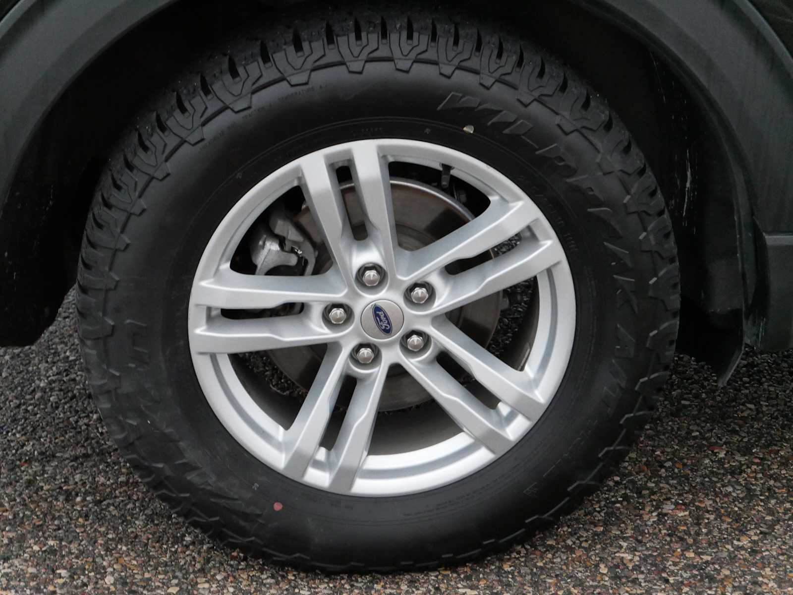 2020 Ford Explorer XLT photo 4