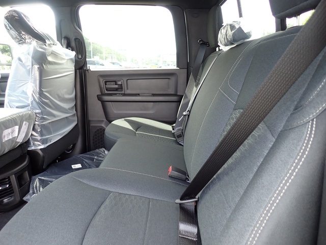 2025 Ram 2500 Tradesman photo 13