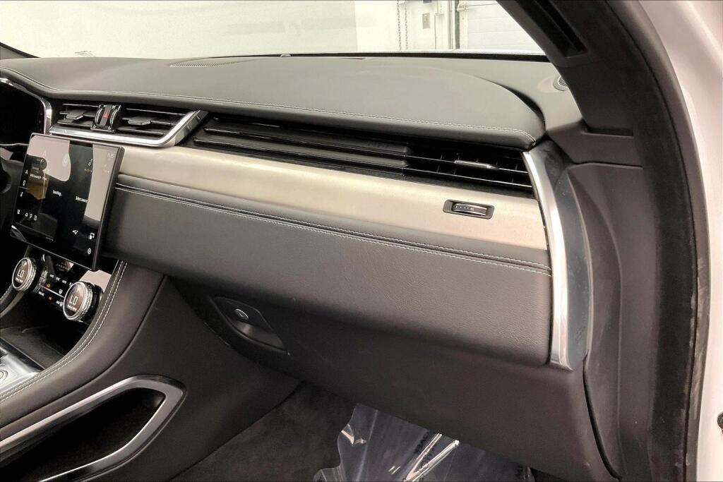 2025 Jaguar F-PACE P250 R-Dynamic S photo 7