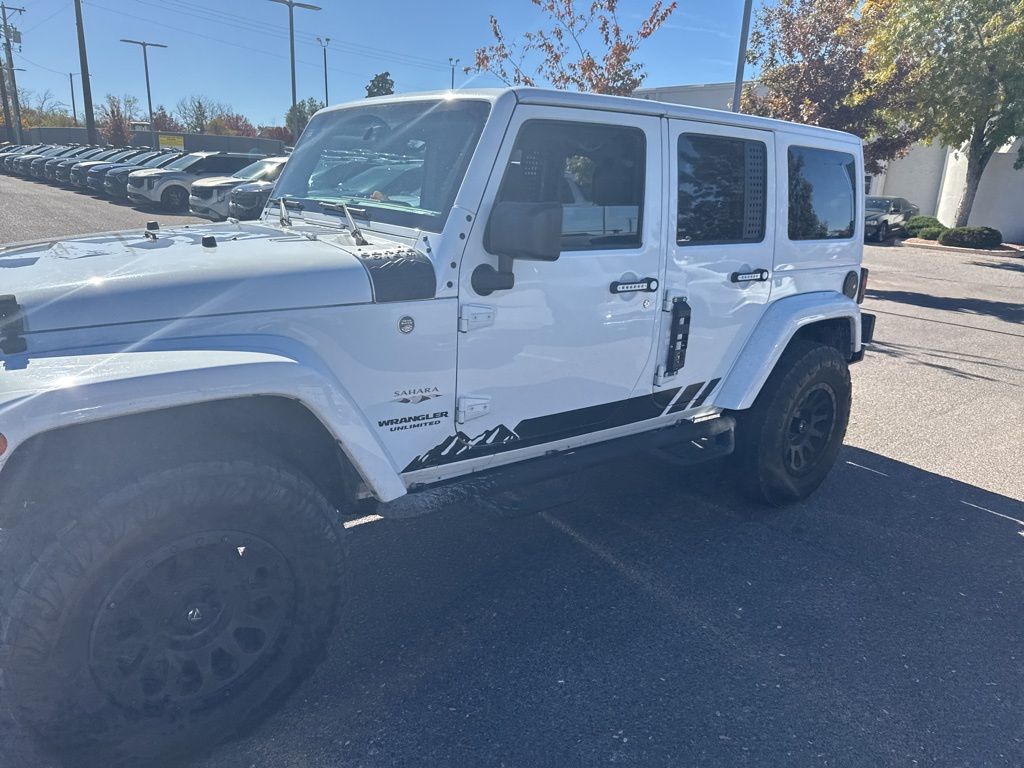 2016 Jeep Wrangler Unlimited Rubicon High Tide photo 2