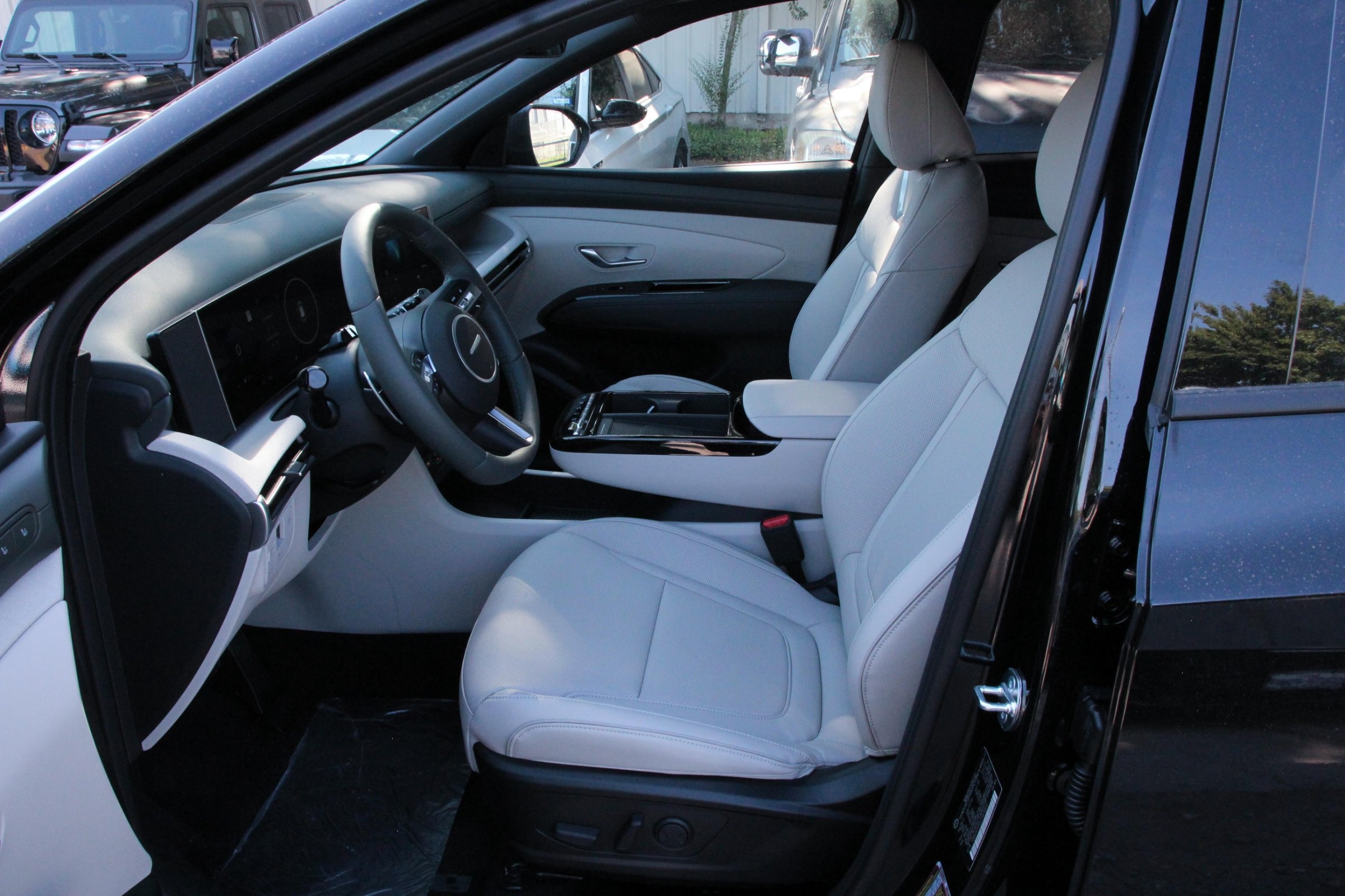 2026 Hyundai Tucson Limited photo 8