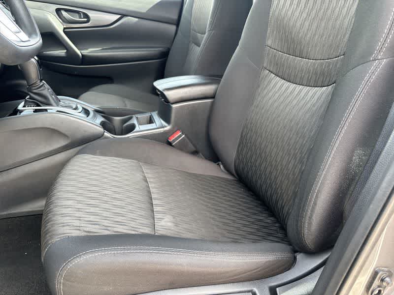 2019 Nissan Rogue S photo 15