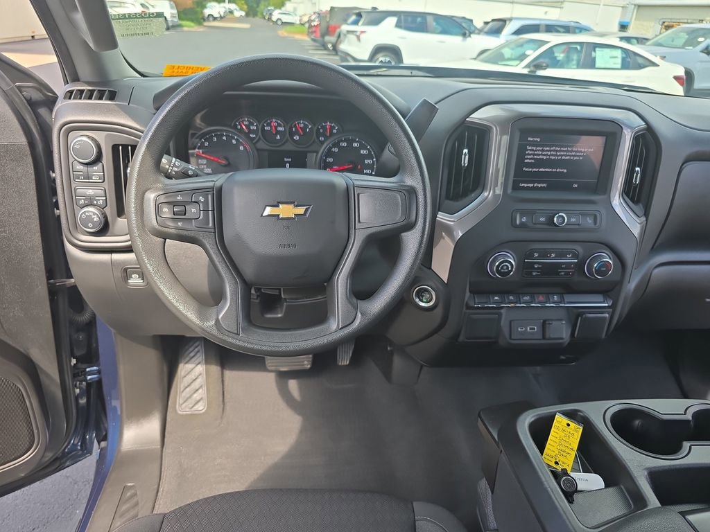 2023 Chevrolet Silverado 1500 Custom photo 15