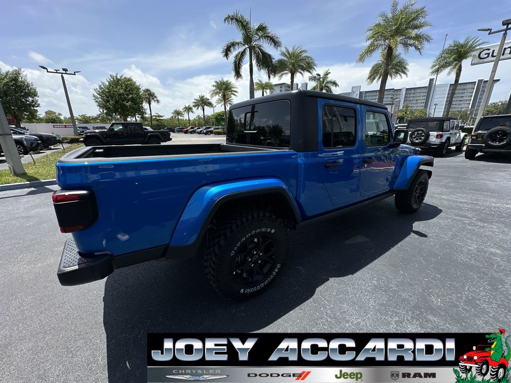 2025 Jeep Gladiator Willys photo 7