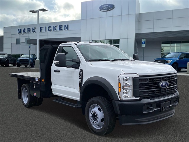 2024 Ford F-550 Super Duty Chassis Cab XL's photo