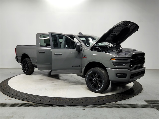 2026 Ram 3500 Laramie photo 9