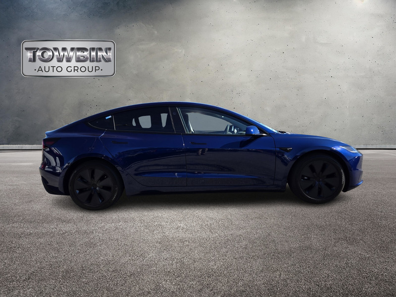 2024 Tesla Model 3 photo 3