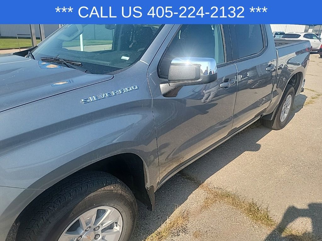 2025 Chevrolet Silverado 1500 LT photo 3