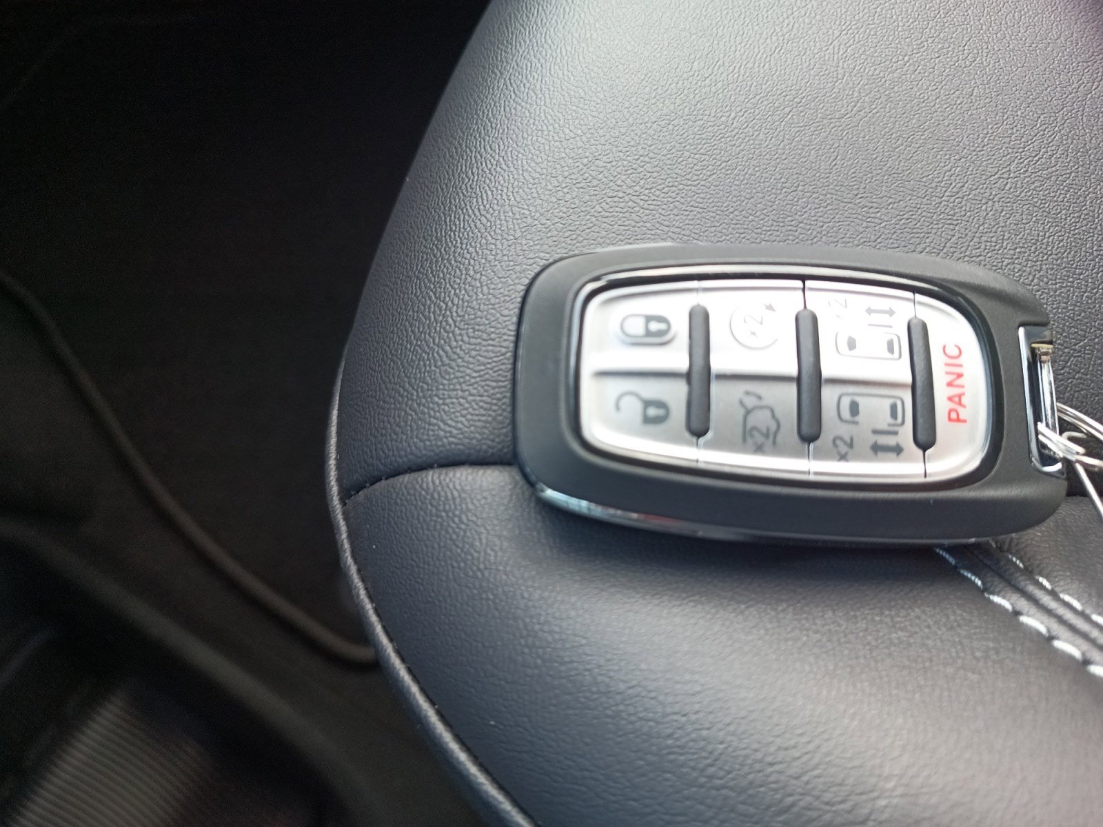 2026 Chrysler Pacifica photo 24