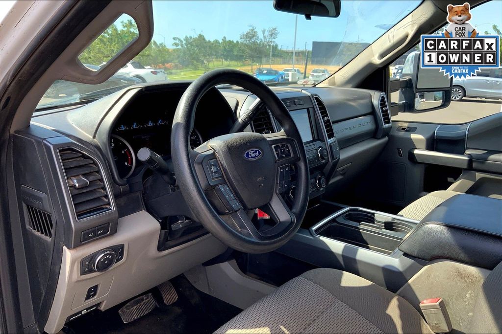 Image of Pre-Owned 2019 Ford F-250 4X4 Crew Cab 6.7L V8 Diesel FX4 Off-Road Pkg / XLT Premium Pkg