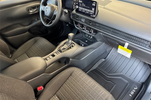 2026 Honda HR-V LX photo 9