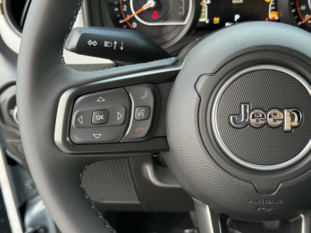 2025 Jeep Wrangler Sport S photo 15