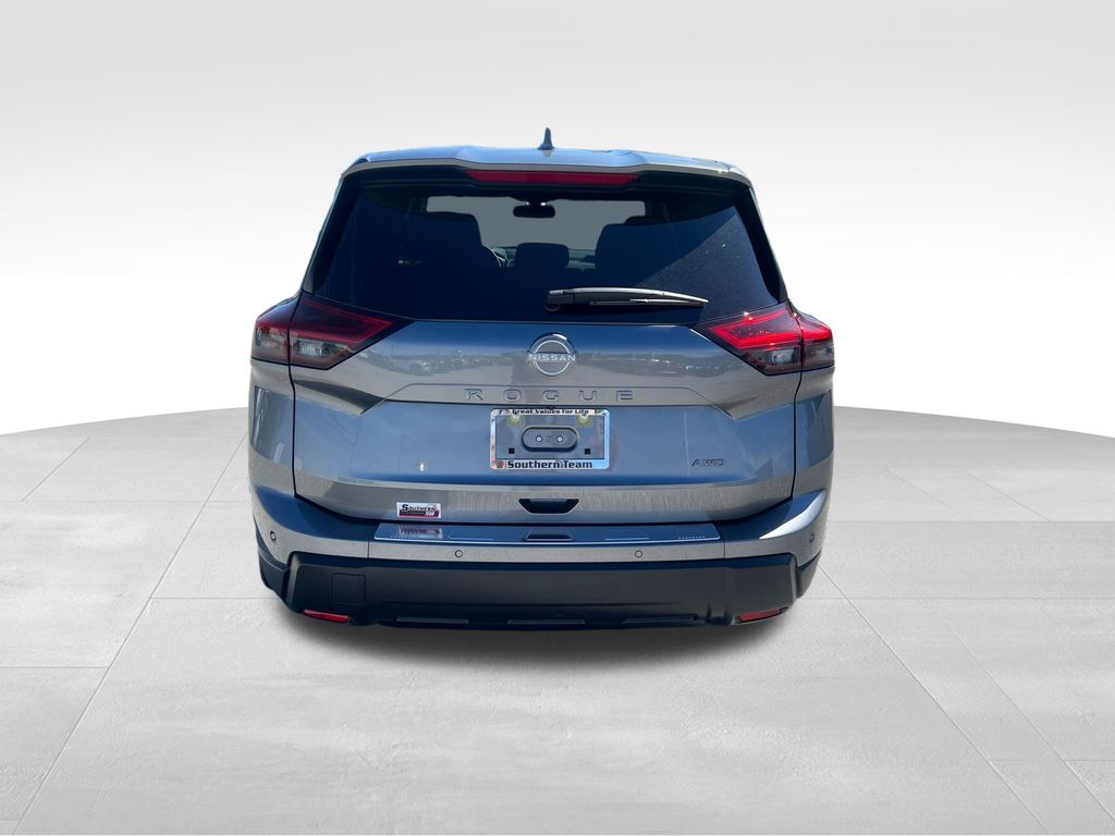 2026 Nissan Rogue SV photo 4