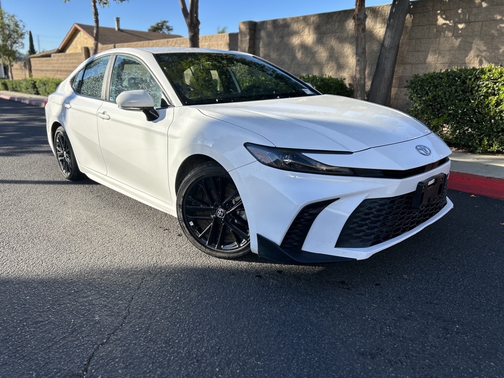 Used 2025 White Toyota SE image 1