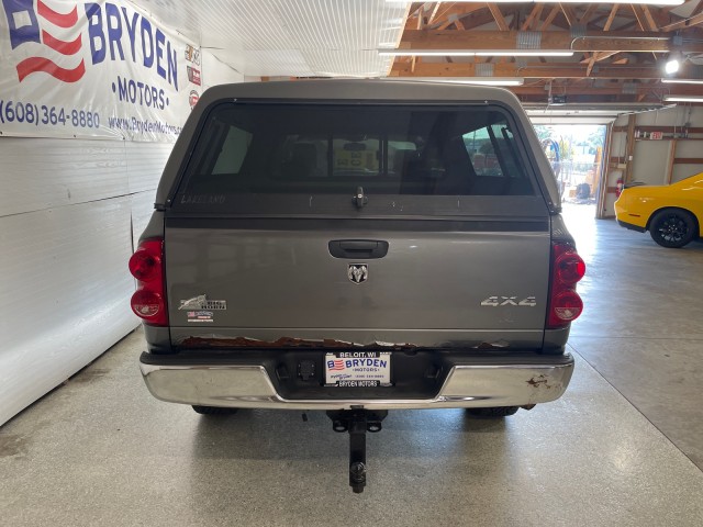 2008 Dodge Ram SLT photo 4