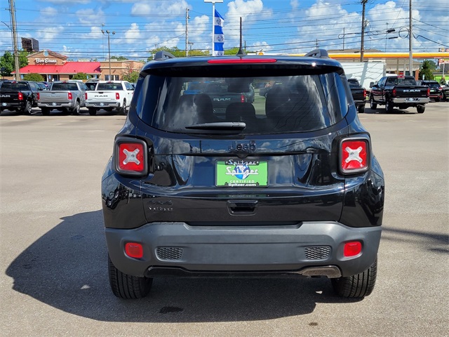 2022 Jeep Renegade Altitude photo 2