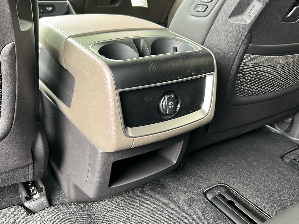 2026 Kia Carnival EX photo 13