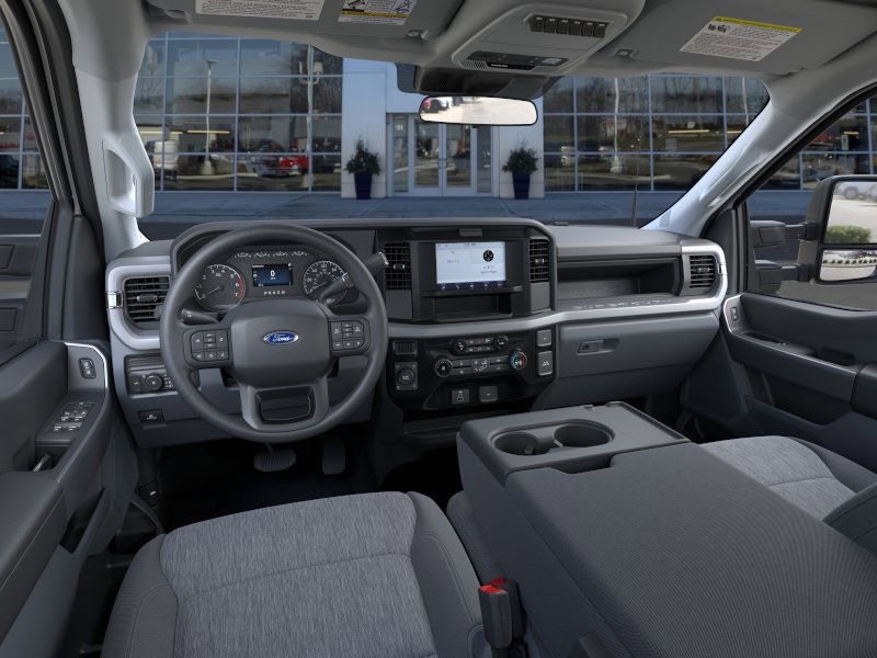 2025 Ford F-250 photo 9