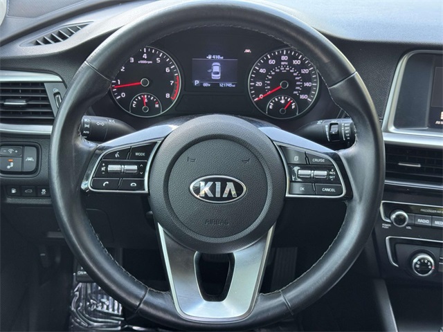 2020 Kia Optima SE photo 17