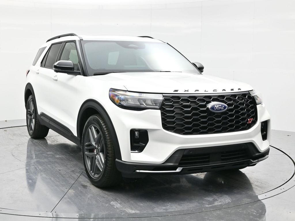 2026 Ford Explorer ST's photo