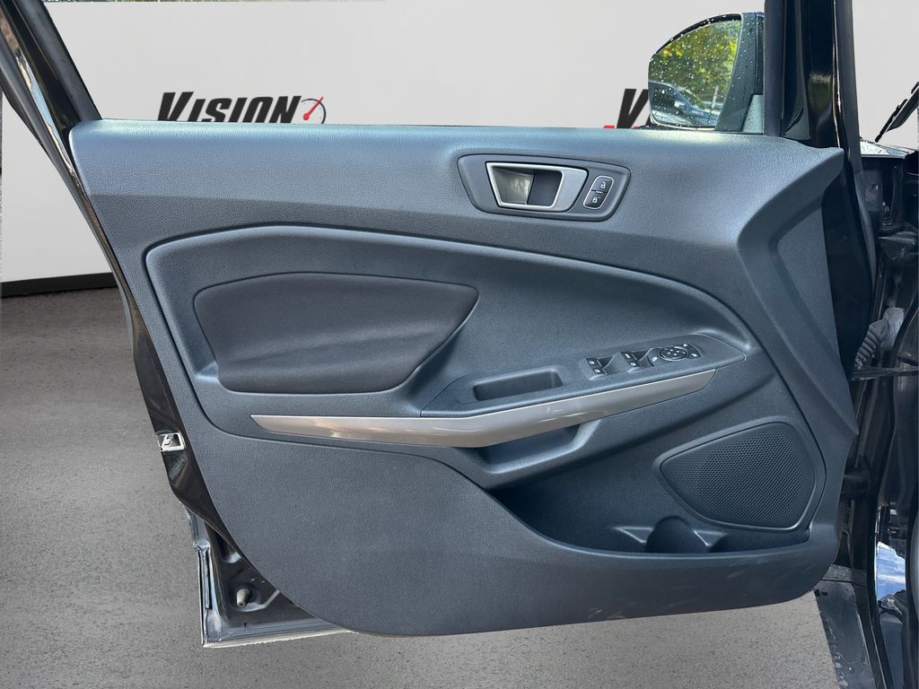 2020 Ford EcoSport SE photo 18
