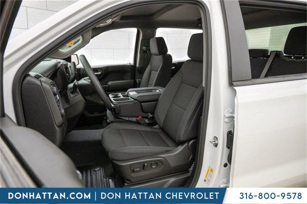 2026 Chevrolet Silverado 1500 Custom photo 4