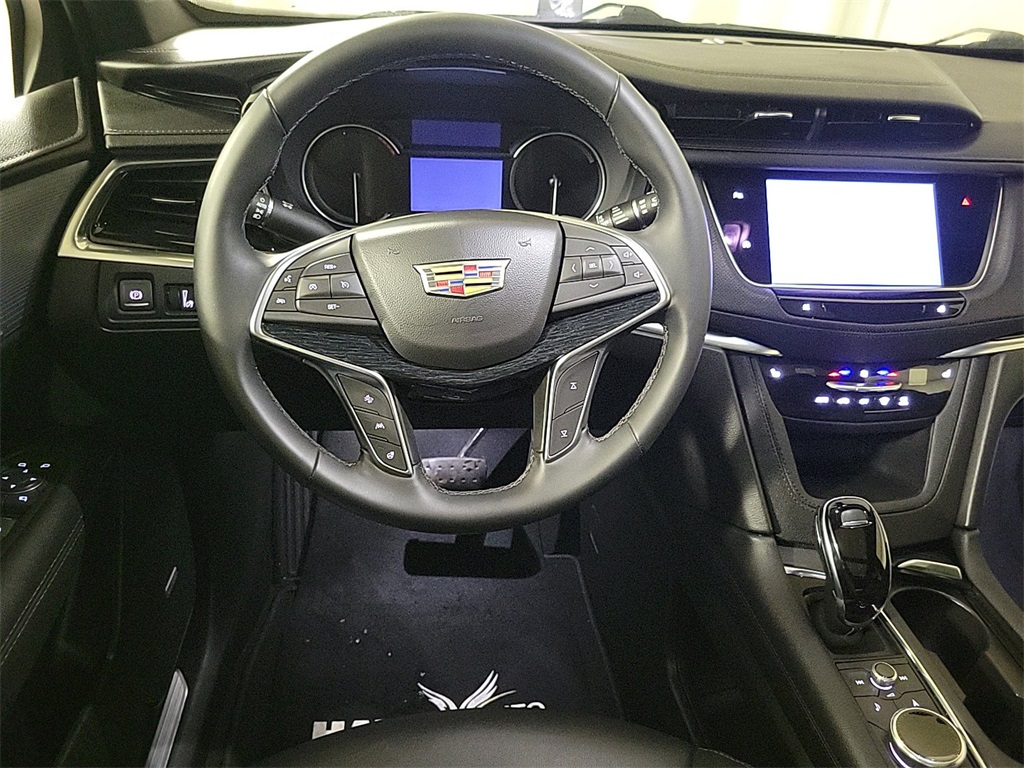 2025 CADILLAC XT5 - Image 16