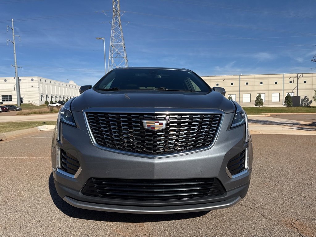 2021 Cadillac XT5 Premium Luxury photo 2