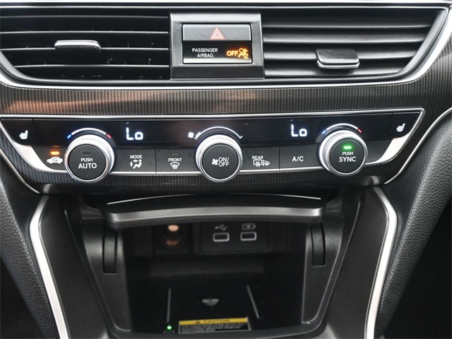 2021 Honda Accord Sport 2.0T photo 3