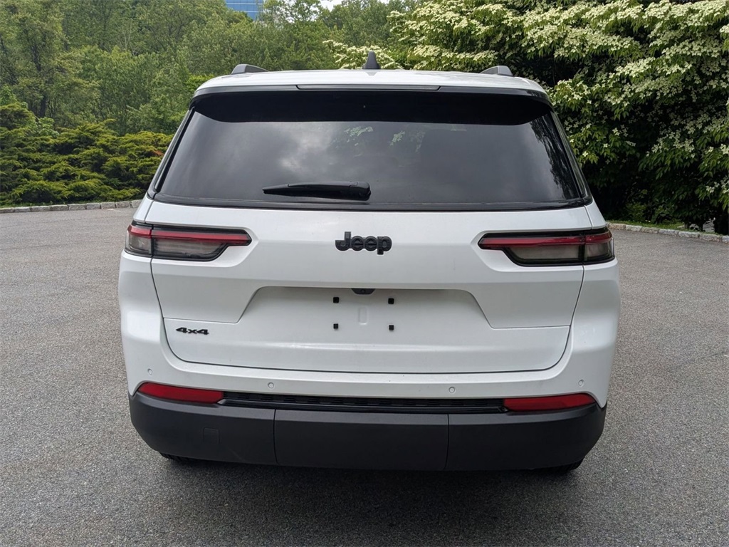 2025 Jeep Grand Cherokee L photo 4