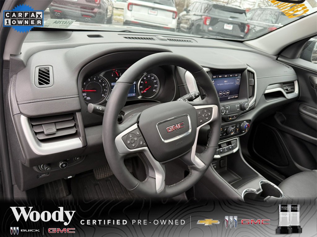 2023 GMC TERRAIN - Image 16