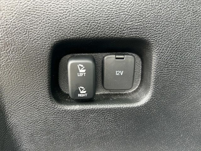 2024 Ford Edge Titanium photo 13