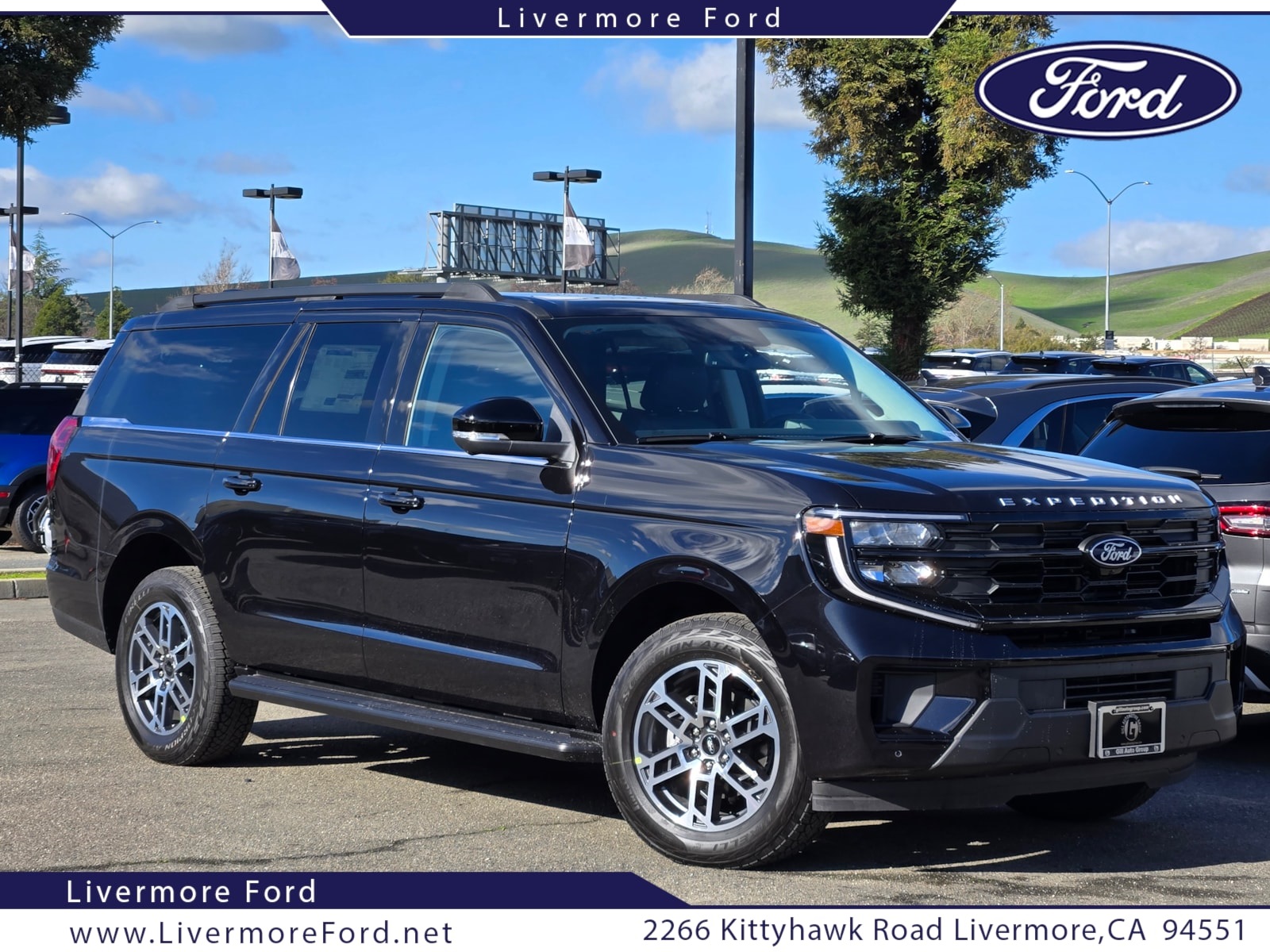 2025 Ford Expedition Active's photo