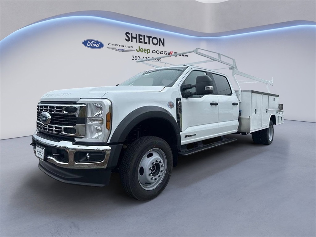 2024 Ford F-450 Super Duty Chassis Cab XL's photo