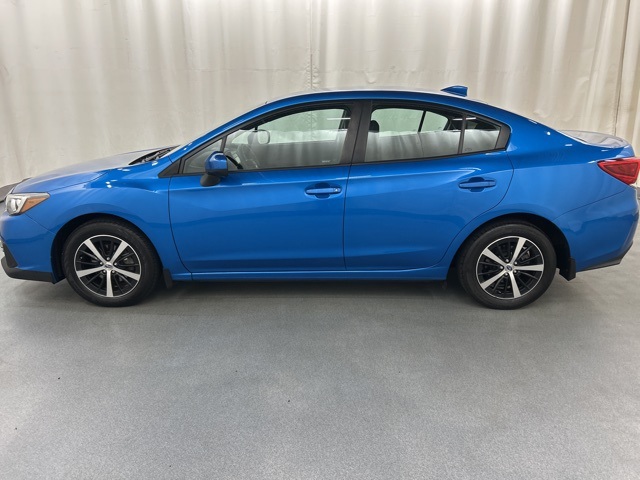 2022 Subaru Impreza Premium photo 3