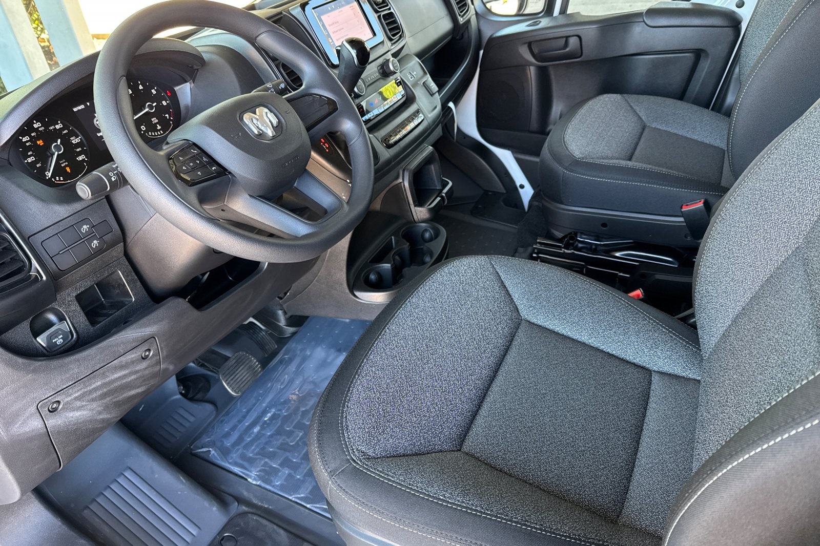 2026 Ram ProMaster 2500 photo 8
