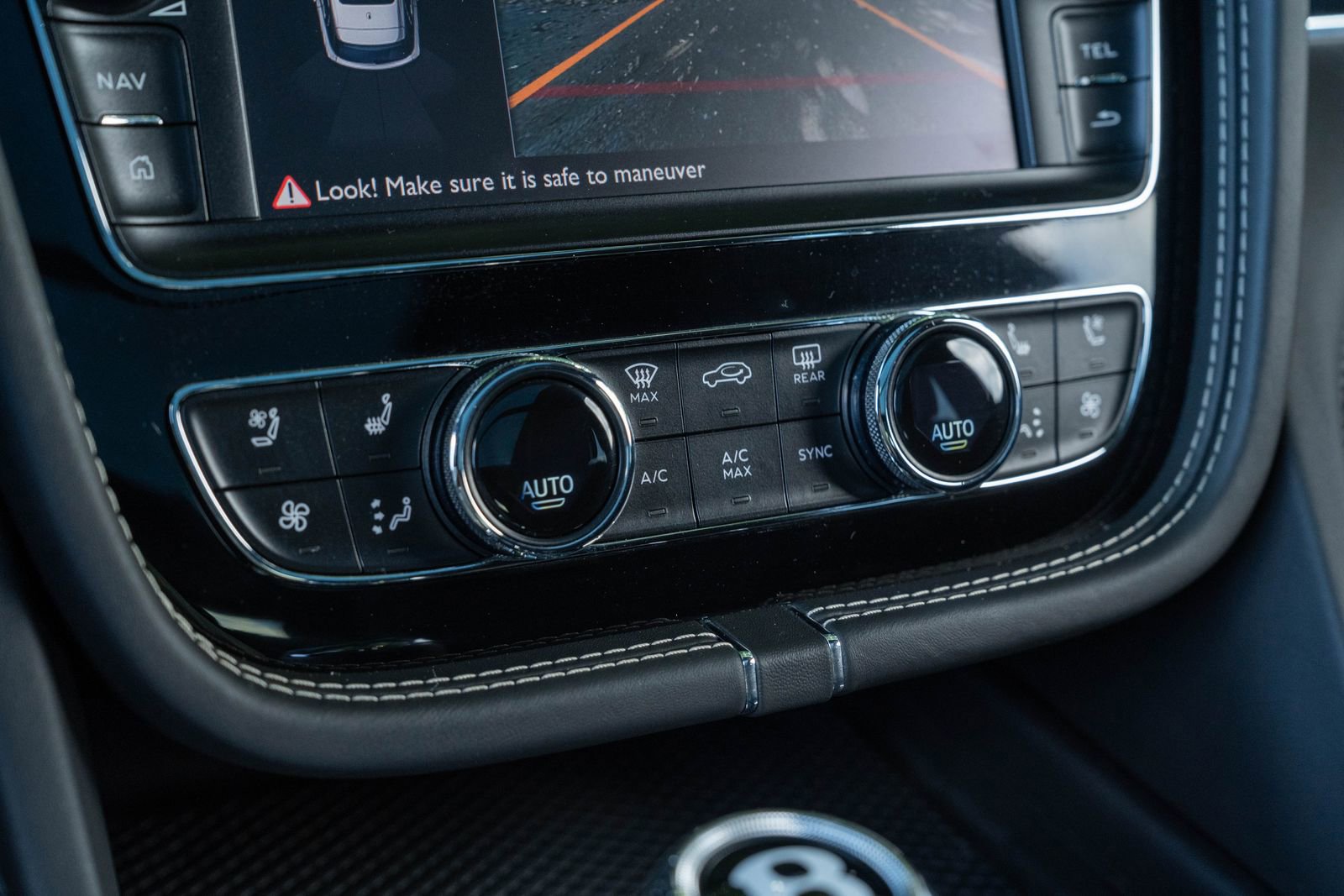 2017 Bentley Bentayga W12 photo 25