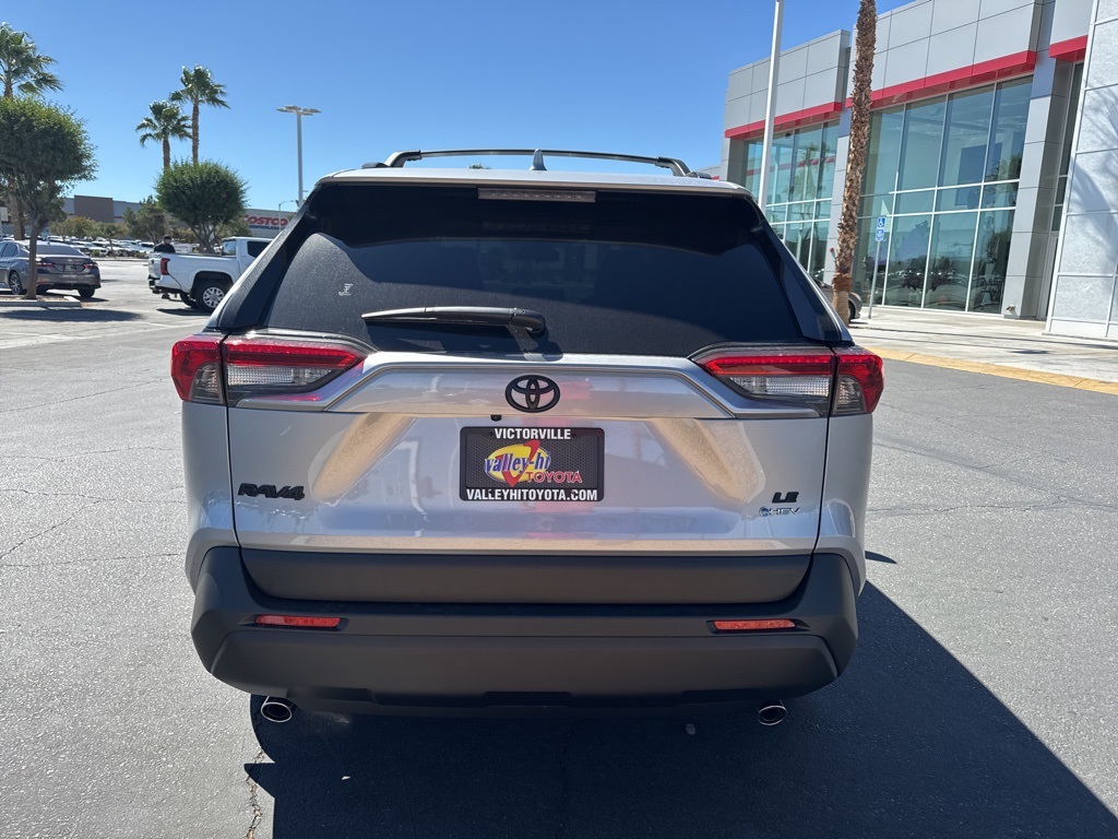 2025 Toyota RAV4 Hybrid LE photo 2