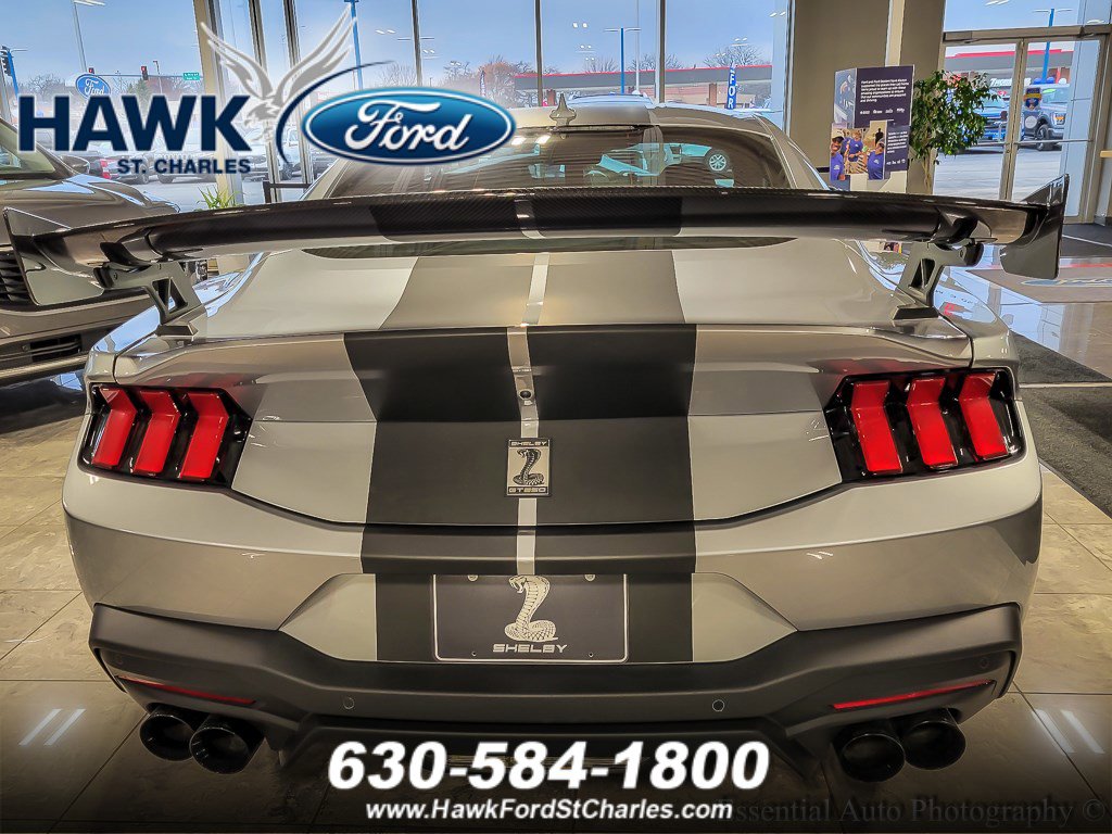 2025 Ford Mustang GT Premium photo 4