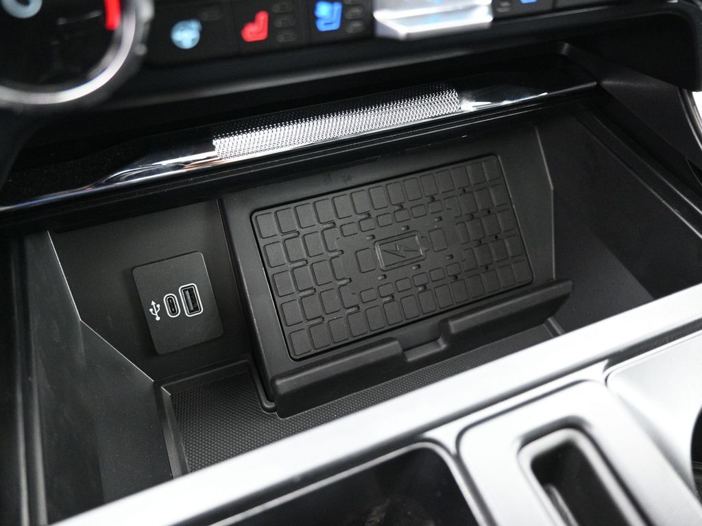 2025 Ford F-150 Lariat photo 16