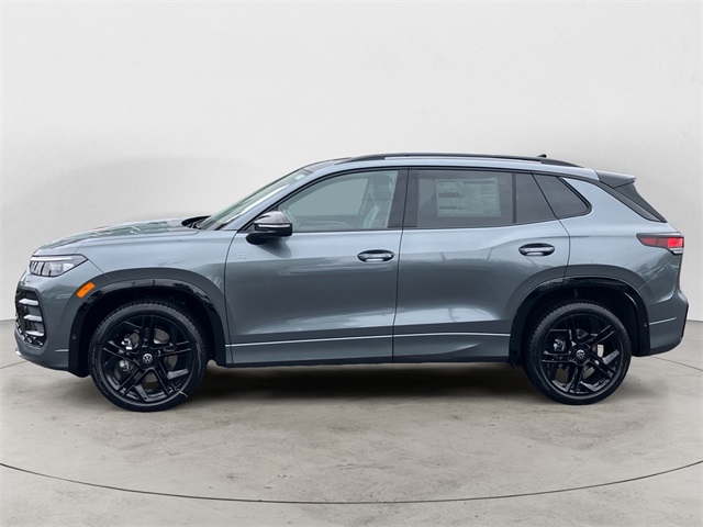 2025 Volkswagen Tiguan SE R-Line Black photo 2