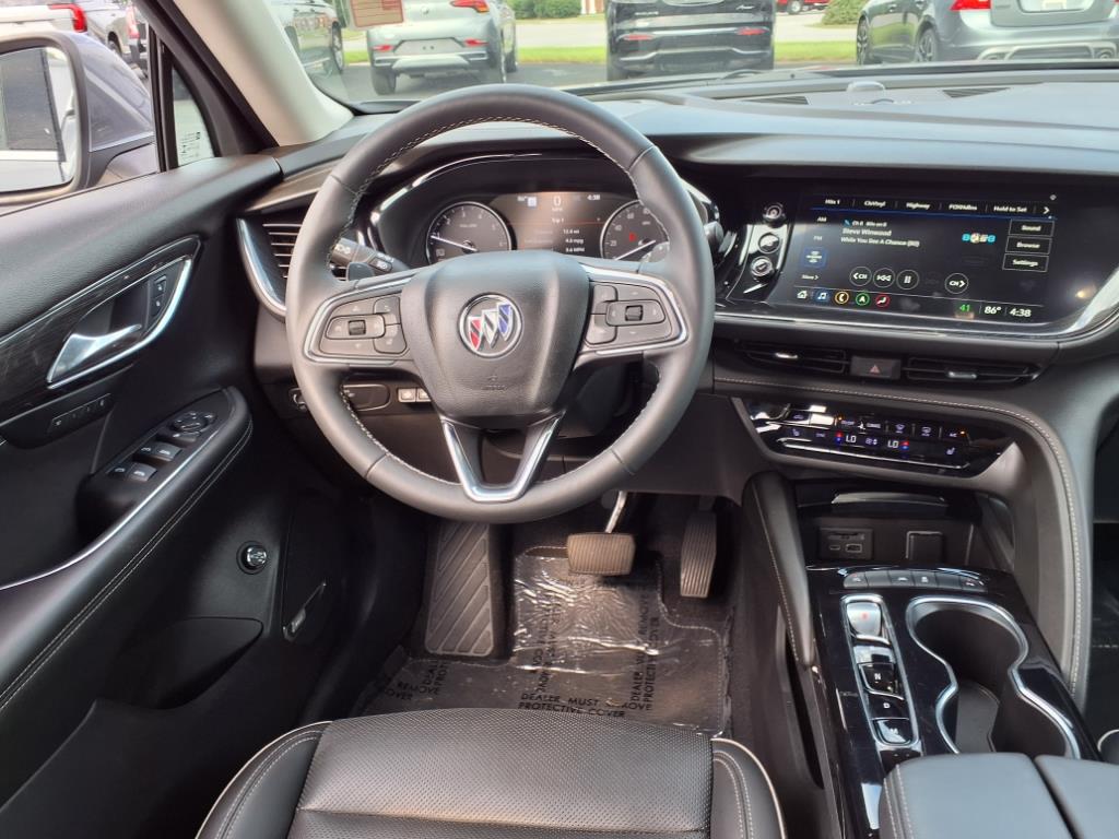 2022 Buick Envision Essence photo 15