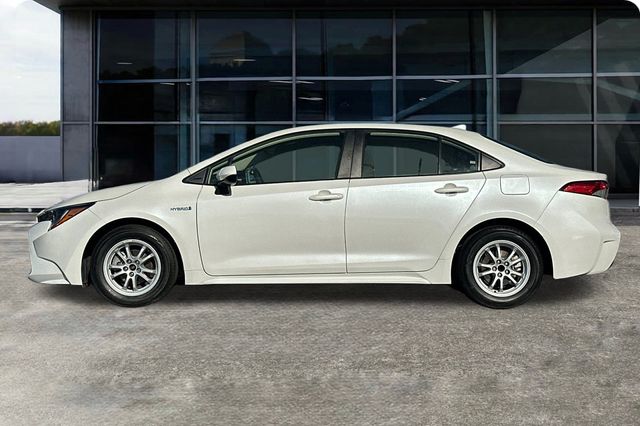 2020 Toyota Corolla Hybrid LE photo 4