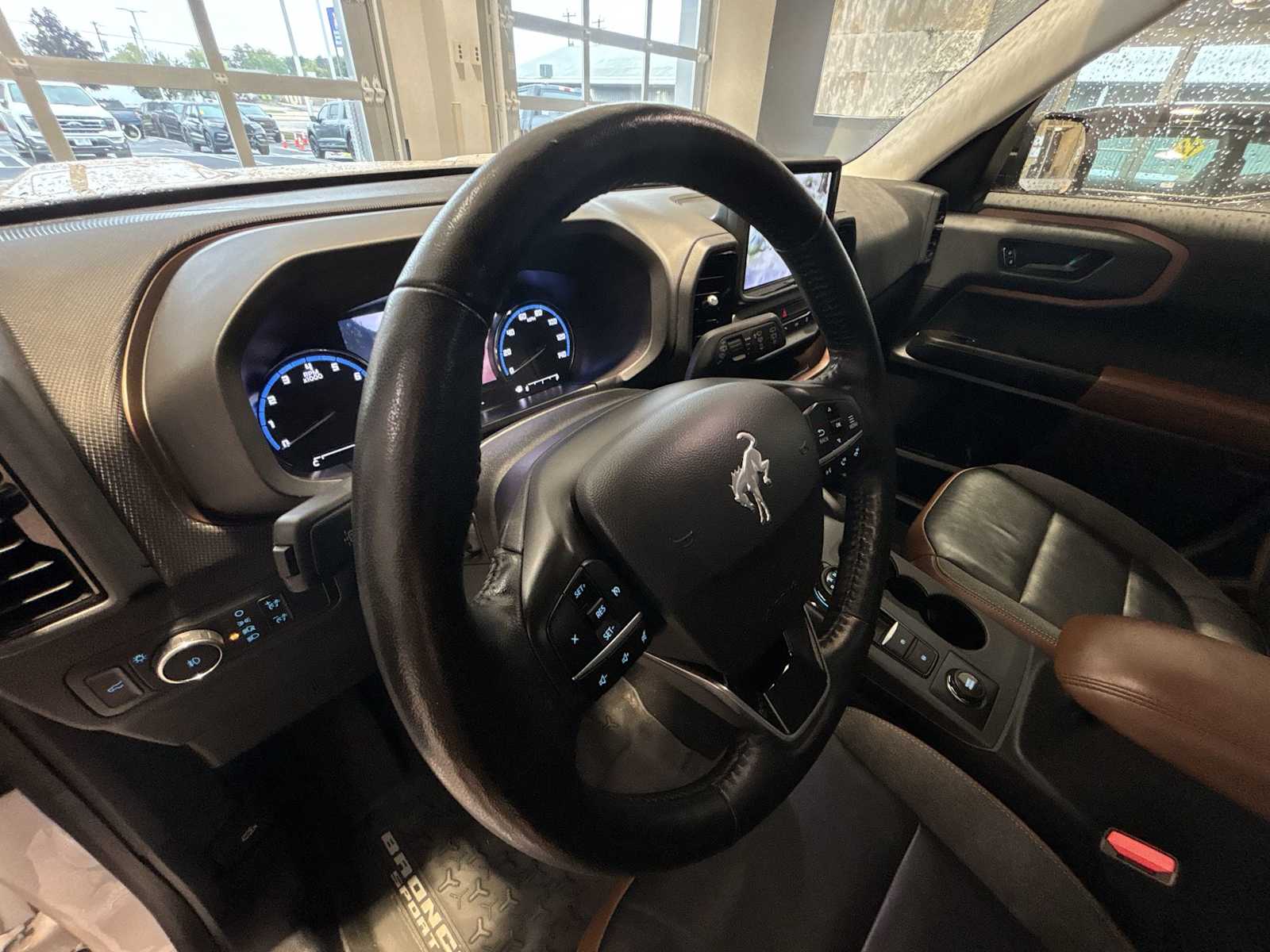 2022 Ford Bronco Outer Banks photo 6