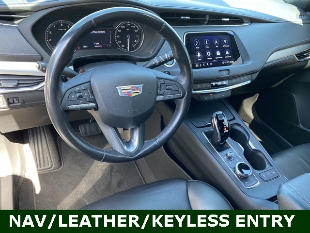 2022 Cadillac XT4 Premium Luxury photo 3
