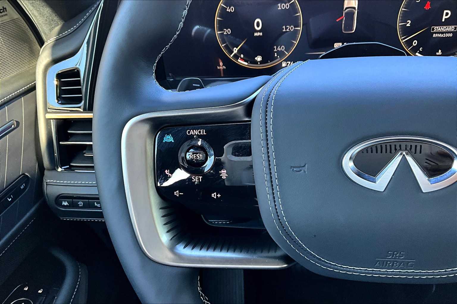 2025 Infiniti QX80 photo 20