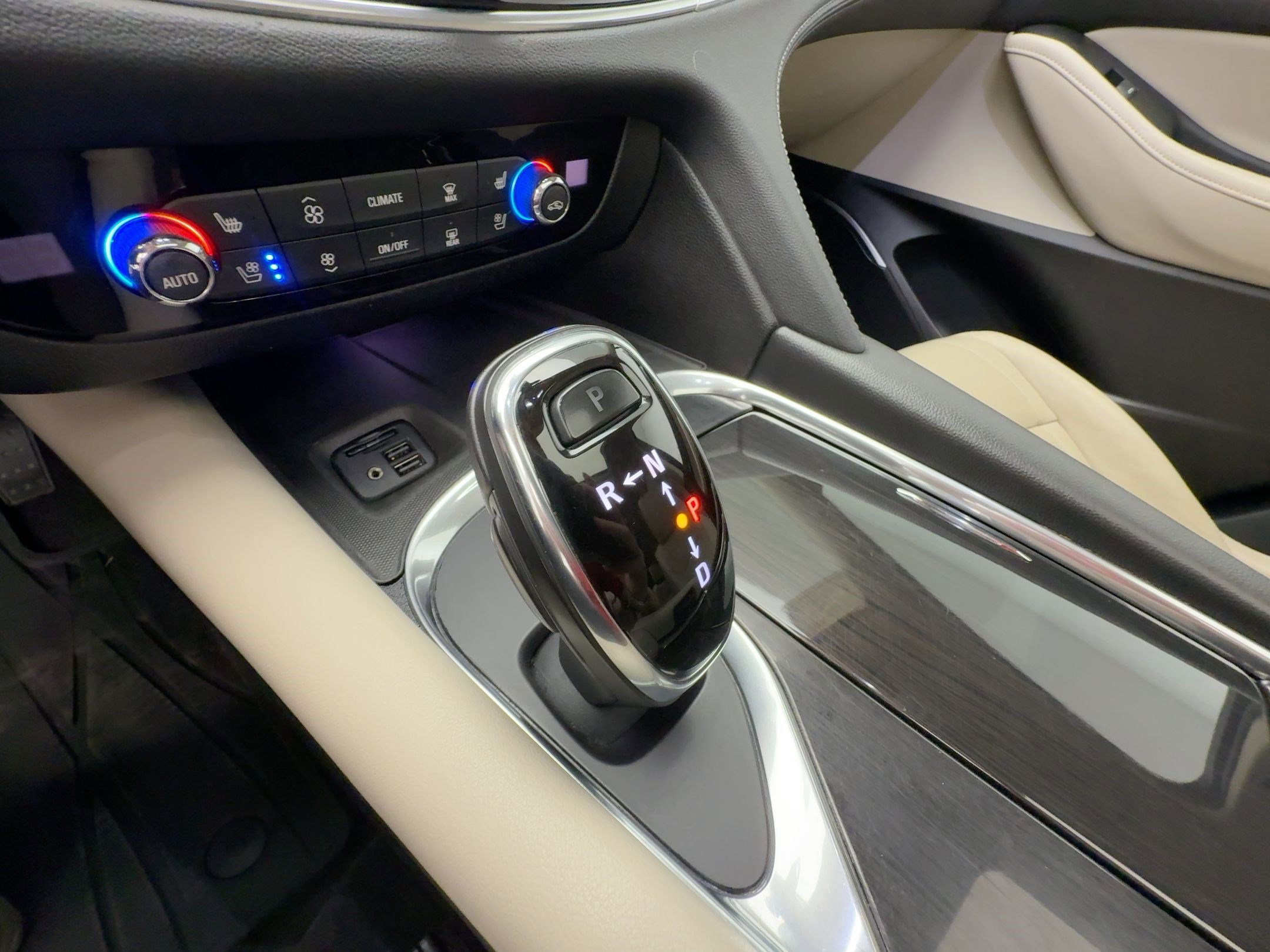 2020 Buick Enclave Premium photo 18