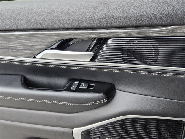 2022 Jeep Wagoneer Series III photo 9